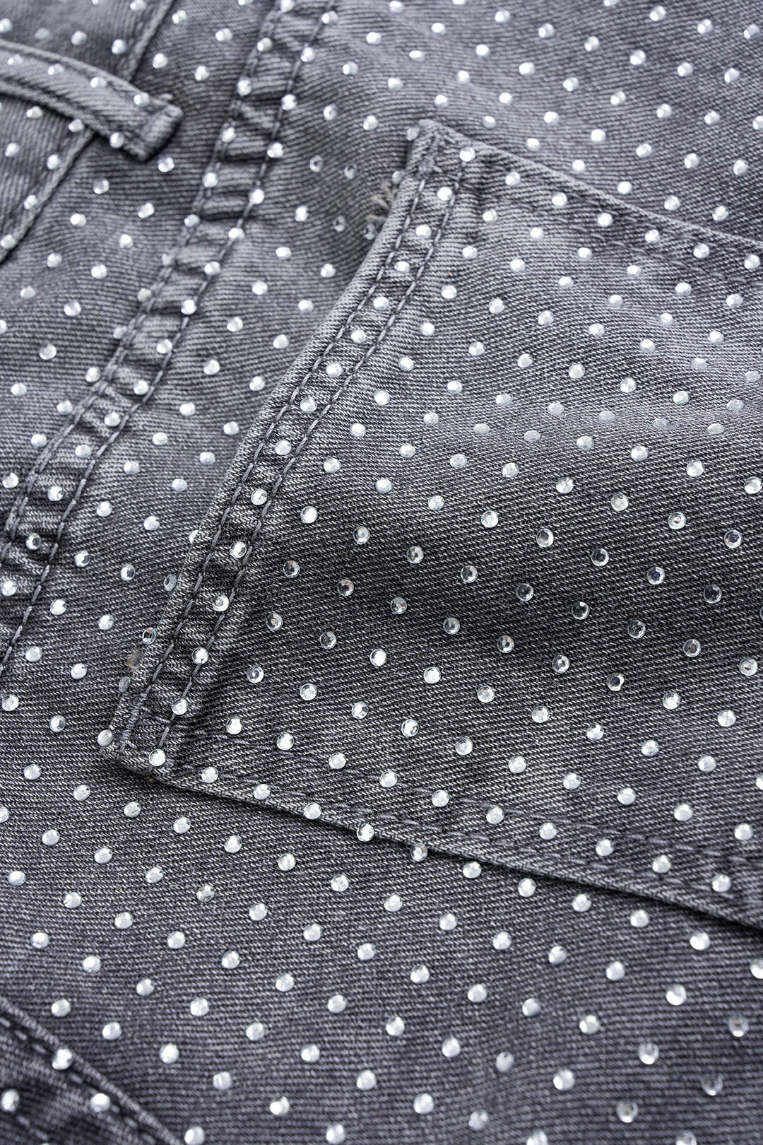 Adriana™ | VAQUEROS PARA MUJER DE PIERNA ANCHA CON ADORNOS